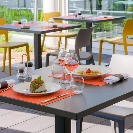 Hotel Spark By Hilton Lyon Eurexpo
