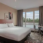 Spark By Hilton Lyon Eurexpo Hotel