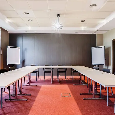 Otel Spark By Hilton Lyon Eurexpo