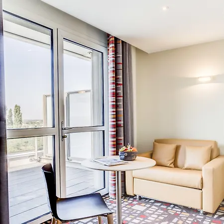 Ξενοδοχείο Parkest 3*