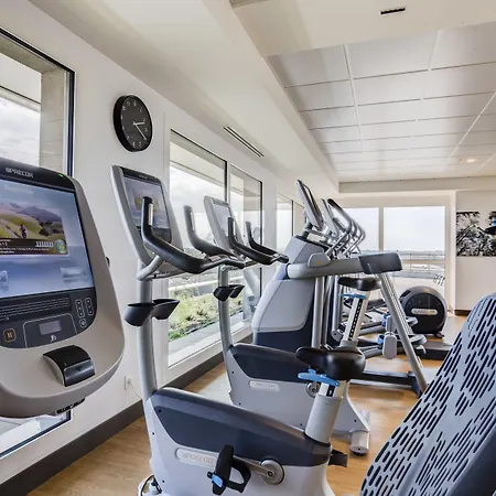 Ξενοδοχείο Parkest Genas