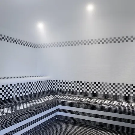 Ξενοδοχείο Parkest 3*