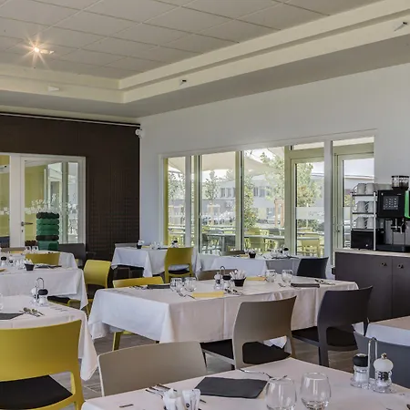 Otel Spark By Hilton Lyon Eurexpo 3*