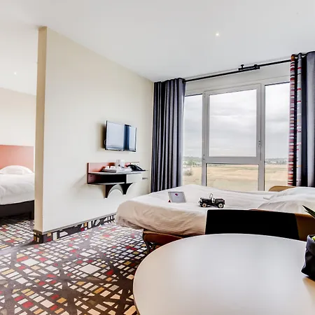 Spark By Hilton Lyon Eurexpo Otel 3*