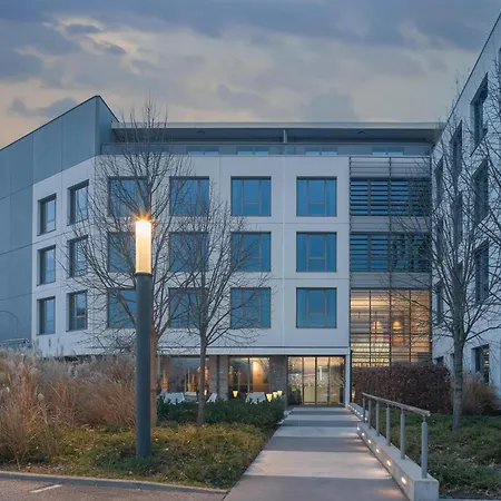 Spark By Hilton Lyon Eurexpo Hotel Genas