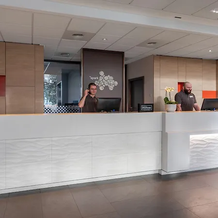 فندق Spark By Hilton Lyon Eurexpo 3*