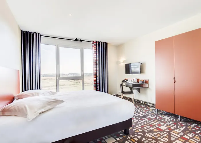 Spark By Hilton Lyon Eurexpo ホテル