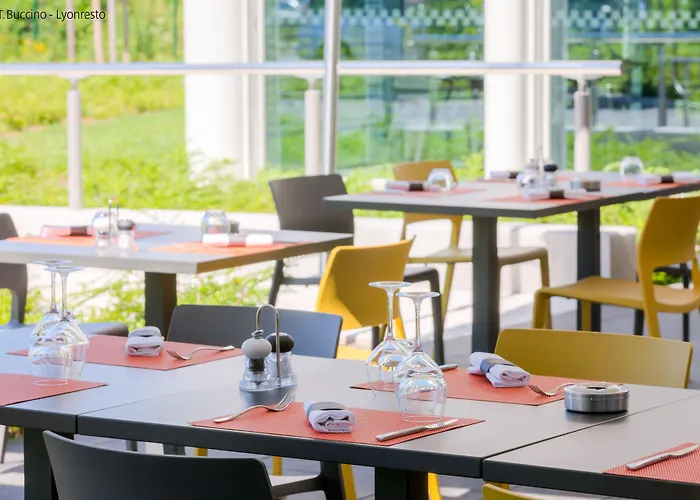 Hotel Spark By Hilton Lyon Eurexpo 3*