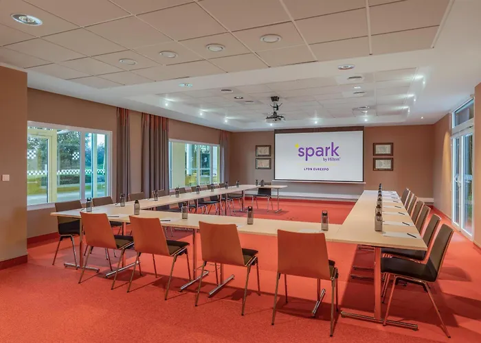 Spark By Hilton Lyon Eurexpo ホテル ジュナ